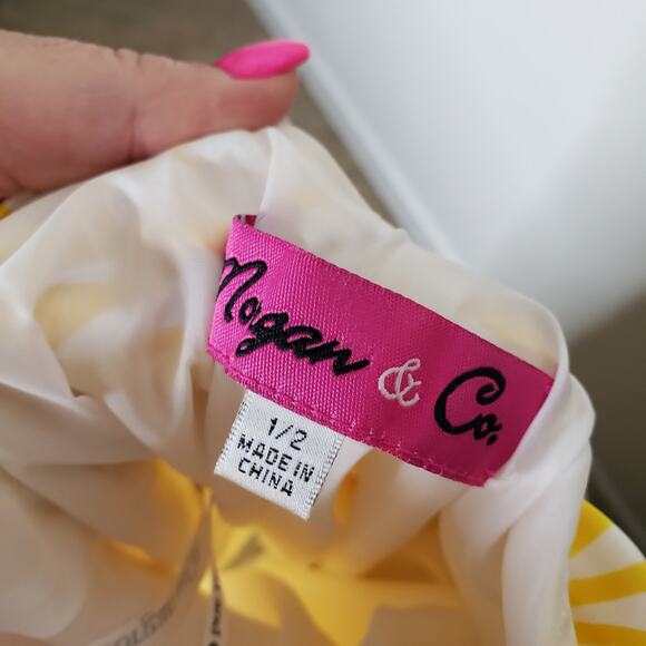 Morgan & C Yellow and White Dress with Crystal Neckline size 1/2 - Picture 12 of 12